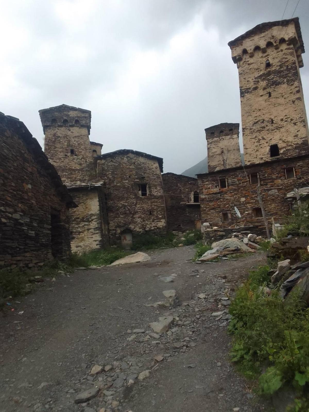 Guesthouse Luka Ushguli Exterior foto